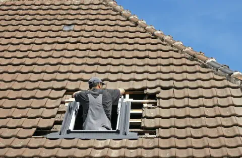 Pose de velux - Chambon-sur-Lac